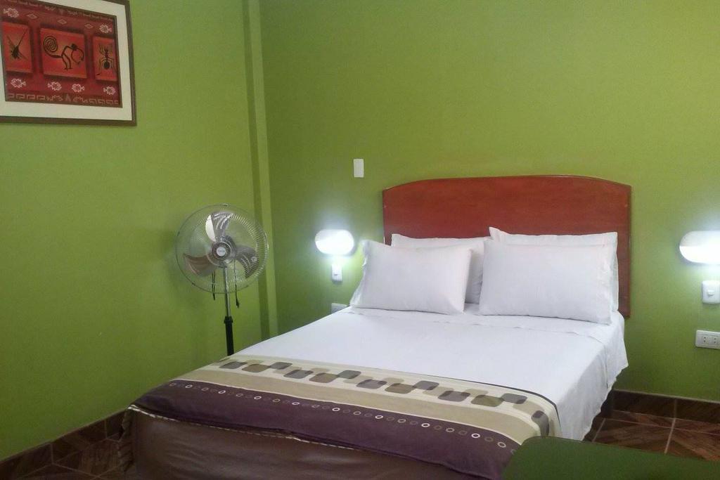 נאסקה Hostal Real Alcazar מראה חיצוני תמונה