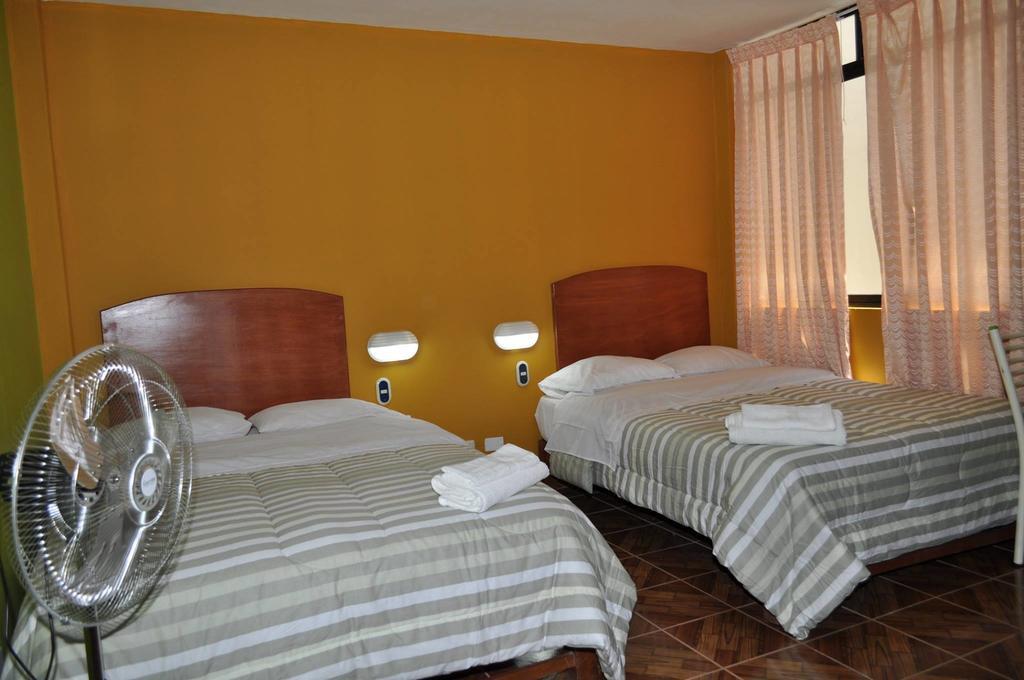 נאסקה Hostal Real Alcazar חדר תמונה