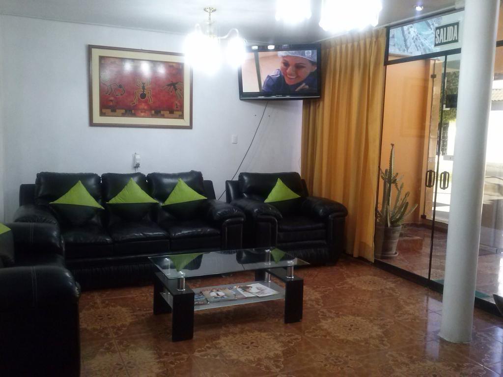 נאסקה Hostal Real Alcazar מראה חיצוני תמונה