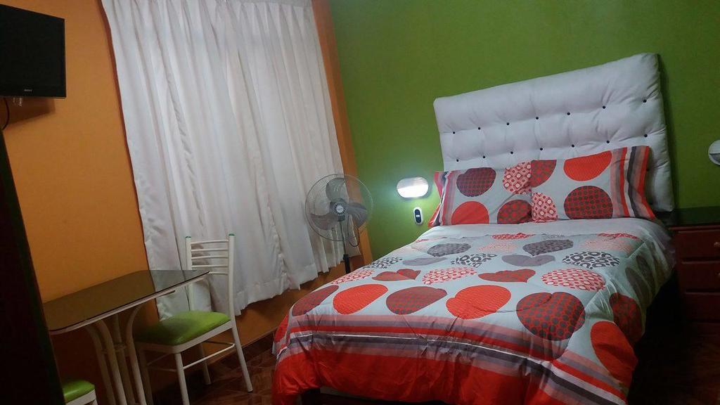 נאסקה Hostal Real Alcazar מראה חיצוני תמונה